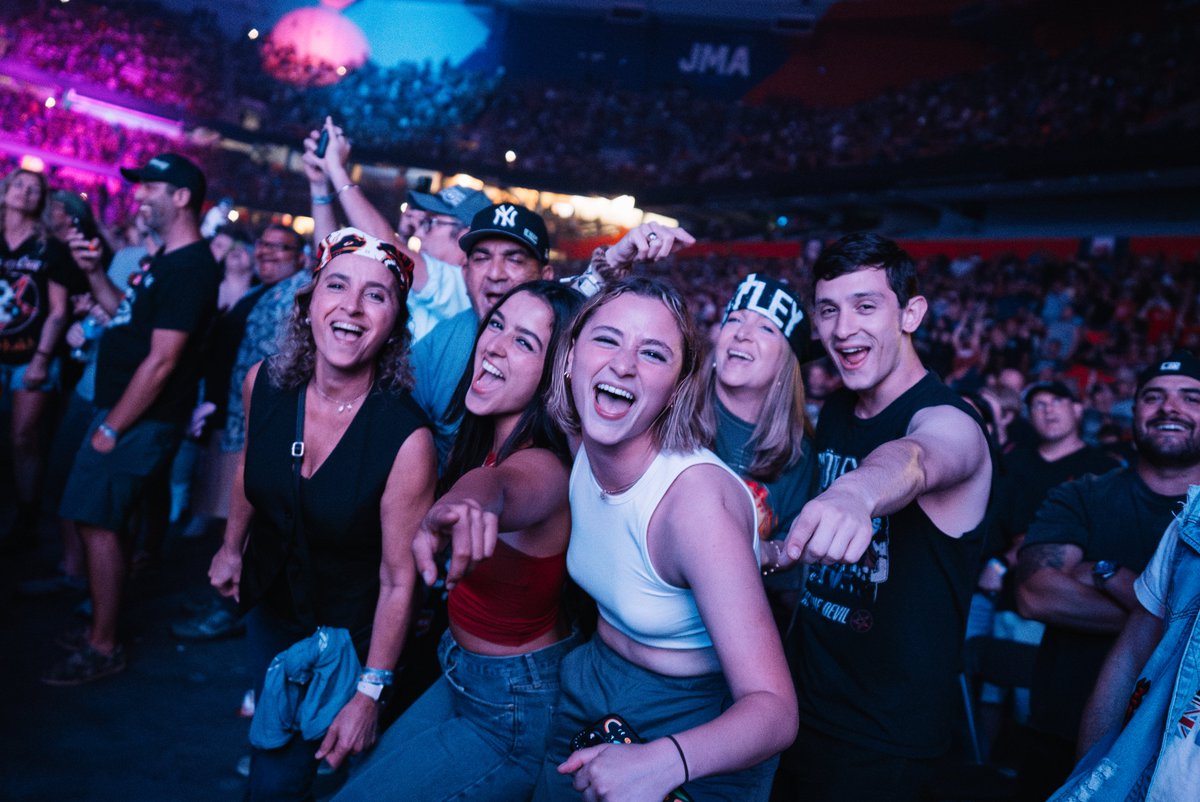 DefLeppard's tweet image. 