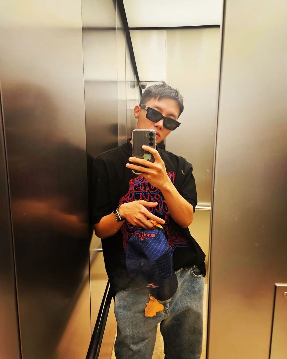 btsbaragi_jk's tweet photo. 230806 Hobi on IG
🐿️ congrats yoongi❤️‍🔥🔥 https://t.co/v4qx8vsFH7