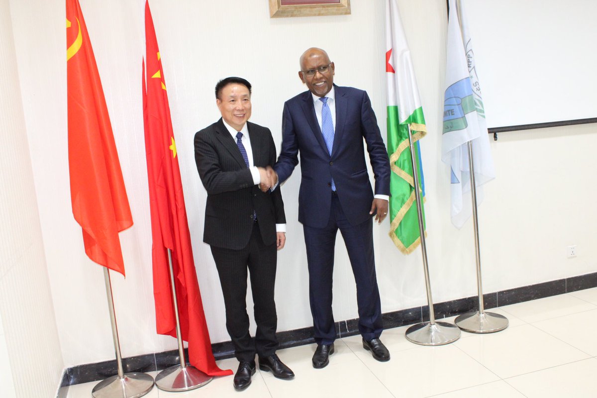 Ilyasdawaleh's tweet photo. Avec mes amis du CE et CC du RPP, accueil d’1 importante délégation du PCC conduite par SE Mr ZHU RUI, Ministre du Département International du CC du Parti Communiste Chinois. Nous jouissons d’1 excellente qualité de coopération Parti à Parti depuis + de 40ans &amp; la renforcerons https://t.co/CLQzgukTA9
