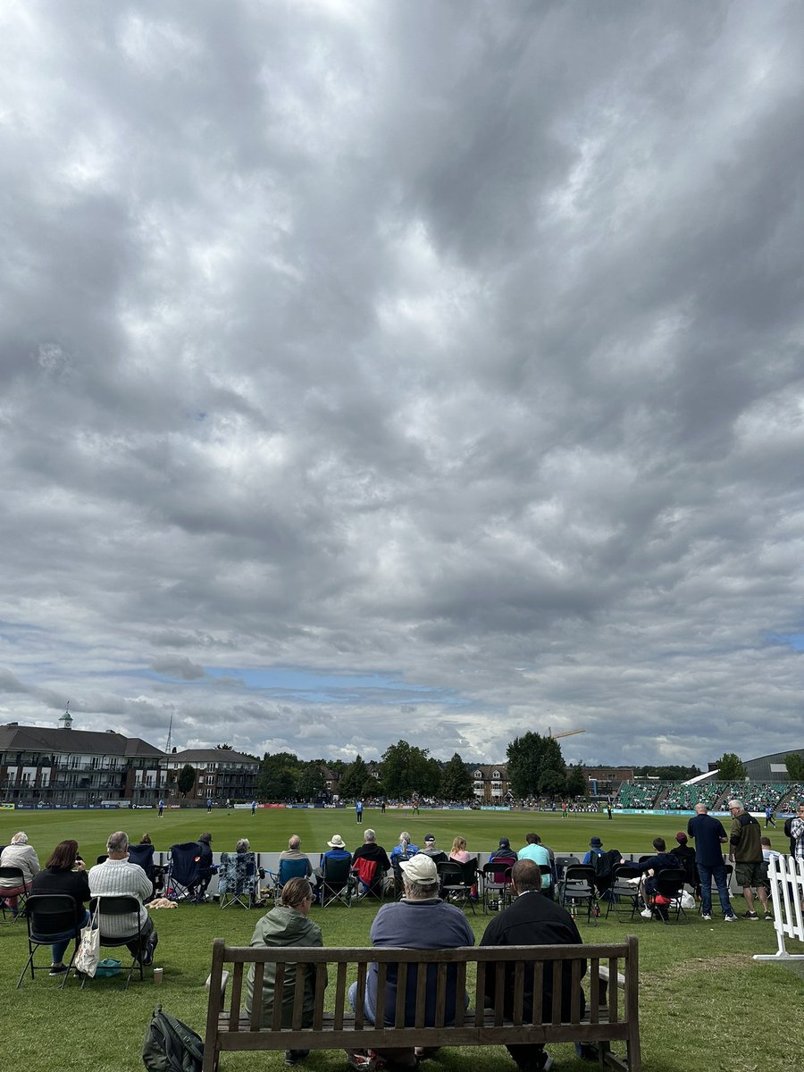 brandnewltd's tweet photo. Great day at @KentCricket with our partners @UniofGreenwich 🏏
If you’re at the match, come over and see us for your refillable bottle and be in with a chance to win a signed shirt!
#uogday #partnerships #sustainablemarketing #partnerevents https://t.co/MK352Oj8RP