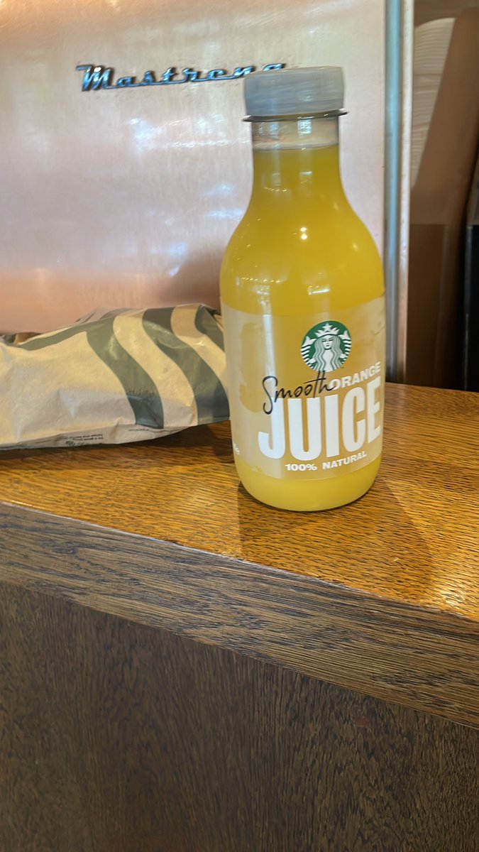 hanstan2410's tweet photo. Cheeky Starbucks stop en route to work! Get me the goodies to get me through the shift #starbucks #coffee #orangejuice #goodies #emd #calltaker #teamwast https://t.co/8whZHsT6Lt