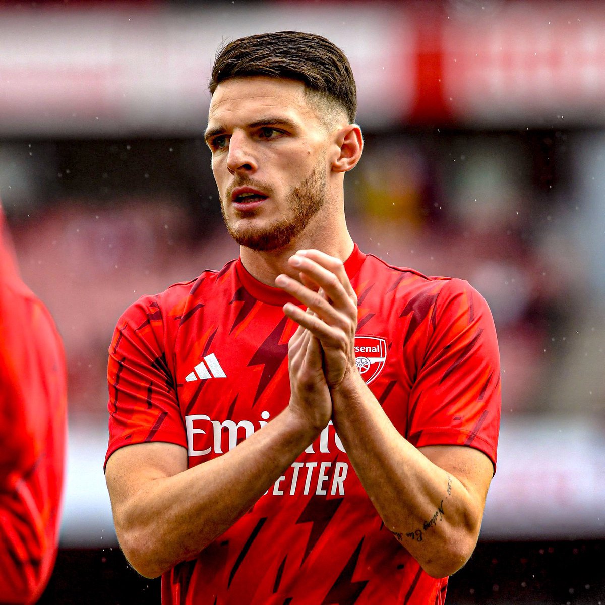 🚨Declan Rice starts in the Arsenal midfield today alongside Thomas Partey and Martin Ødegaard.
