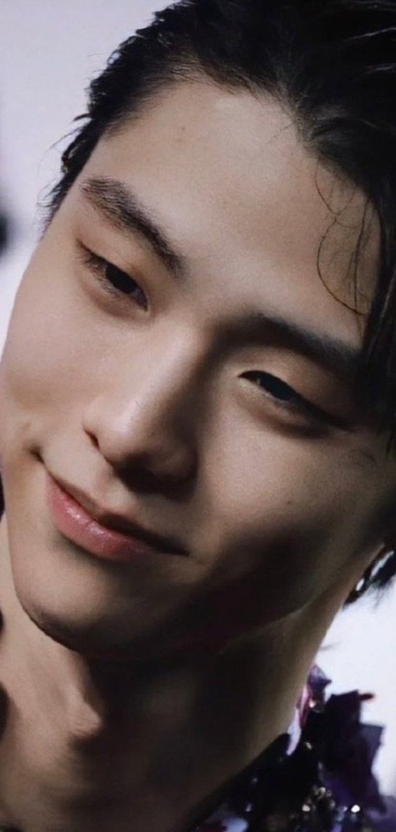 SaltNPoivre's tweet photo. I supported a young man. He got married. Now, I’m honoured to give my support to the married man and his family. Your happiness is our happiness too♥️

#Fanyu決意表明
#羽生結弦選手ご結婚おめでとうございます
#羽生くんの幸せが一番の幸せ https://t.co/MDRTjtdpVe