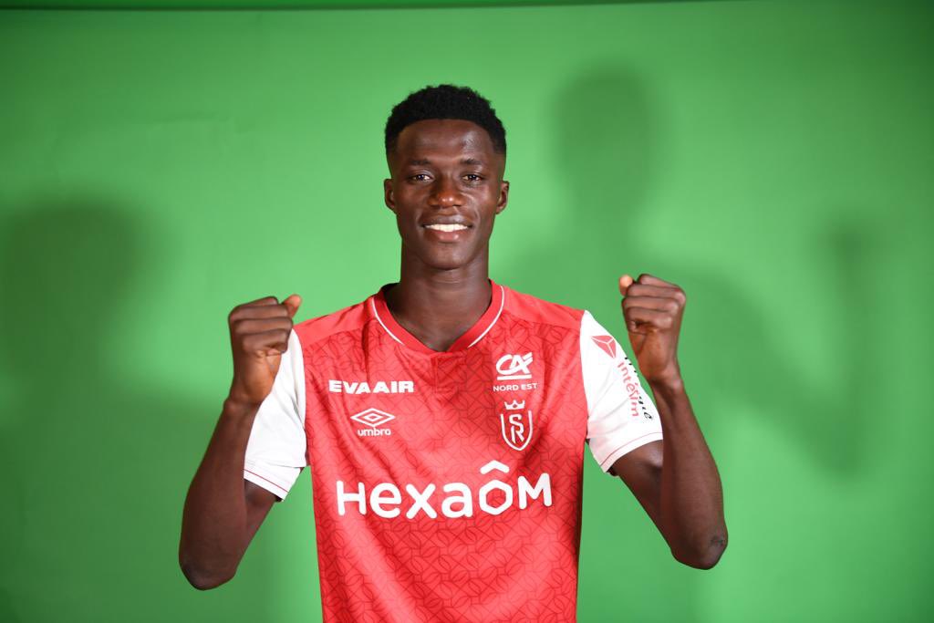 I’m so excited and I want to thank @stadedereims for trusting me and giving me this opportunity to start my professional career.

I want to thank my management team at @spocs_consulting and a special thanks to @cherno_samba for never giving up on me!

The hard works starts now!