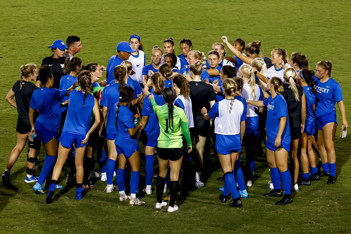 UKWomensSoccer's tweet photo. Capped off week 1️⃣ with our first match action of the year. 

Back to work next week! 💪

#WeAreUK 🔵😺⚽️ https://t.co/axxfy9IHJM