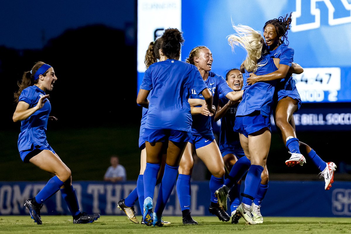 UKWomensSoccer's tweet photo. Capped off week 1️⃣ with our first match action of the year. 

Back to work next week! 💪

#WeAreUK 🔵😺⚽️ https://t.co/axxfy9IHJM