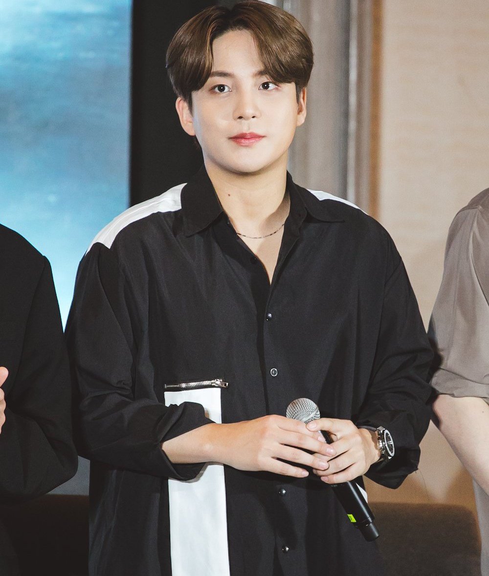 jongiiso's tweet image. ᅠ

ᅠ performance later.

ᅠᅠ

ᅠ