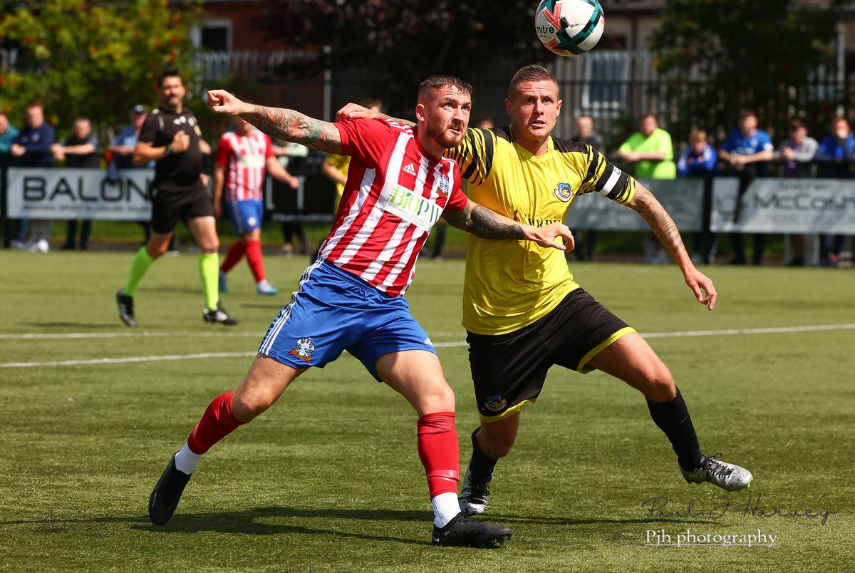 Paultojo2003's tweet photo. Images of @cashrangers v @ShankillUnited yesterday @OfficialNIFL @MClarkeShow #steelandsons #upthecash @BBCSPORTNI @News_Letter @BelfastLive  full gallery on Flickr https://t.co/oQHwTQmDGr https://t.co/WCDWyGwUMt
