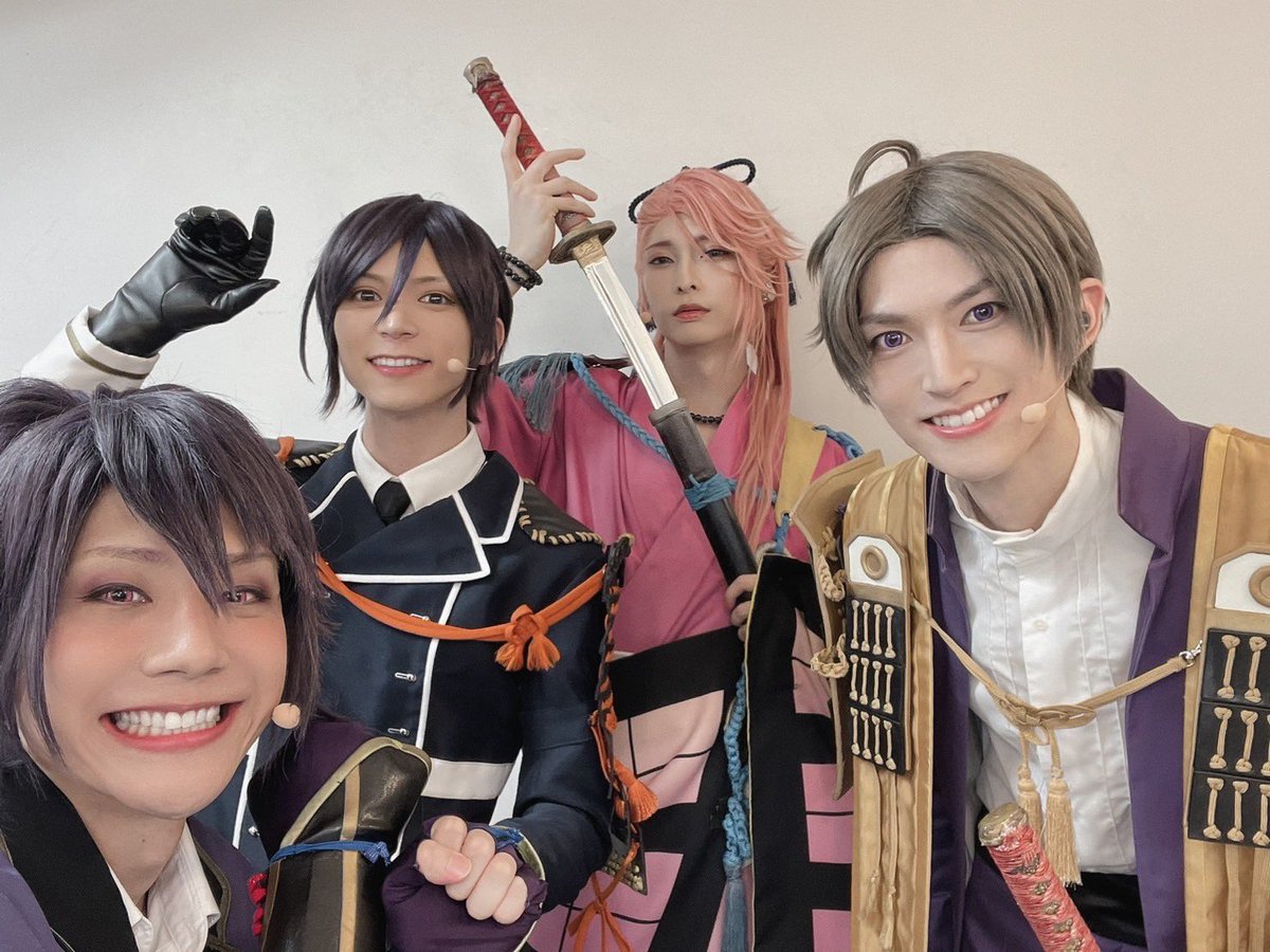 masanari6's tweet photo. 舞台『刀剣乱舞』七周年感謝祭 -夢語刀宴會-
本日のご視聴、ご来場
ありがとうございました
無事に全公演終える事が出来ました
なかなか悪くない夢だった
そして、新しい仲間が
今後とも、この本丸を
よろしくお願いいたします https://t.co/8l7mOxy3o3
