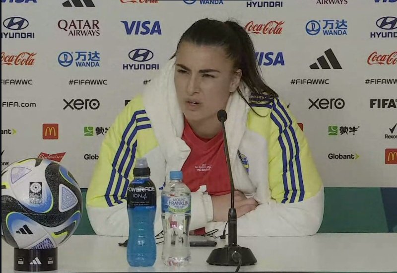 AsifBurhan's tweet image. Player of the Match, Zećira Mušović is asked by a Brazilian journalist if she knows Zlatan Ibrahimović. "In Sweden, everyone knows Zlatan" #SWEUSA #SWE
