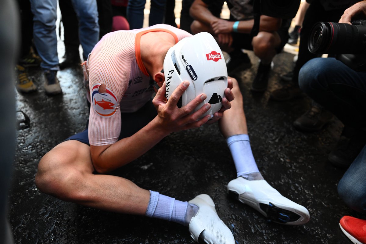 UCI (@uci_cycling) on Twitter photo He can't believe.
We can't believe it.
<a href="/mathieuvdpoel/">Mathieu Van der Poel</a> 👑
#GlasgowScotland2023 He can't believe.
We can't believe it.
<a href="/mathieuvdpoel/">Mathieu Van der Poel</a> 👑
#GlasgowScotland2023