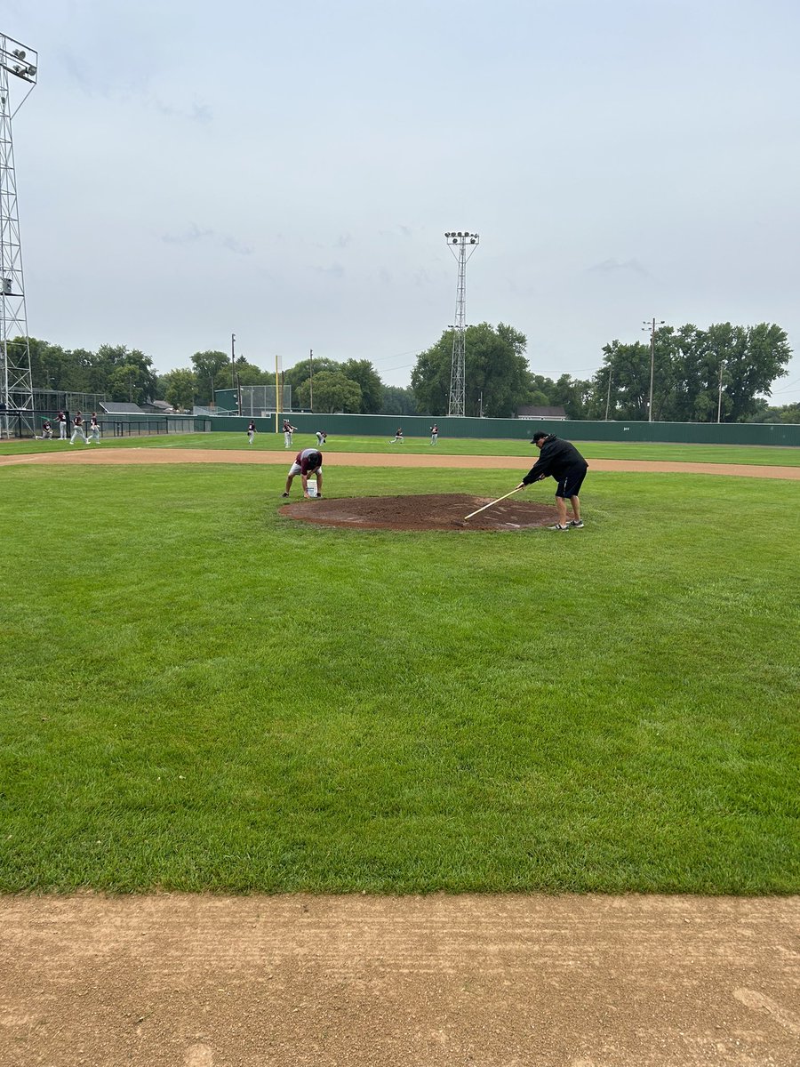 DIIMNJrLegion's tweet photo. Thanks to the greatest grounds crew in Southwest Minnesota that we are ready to play after only a 1 hour rain delay! Thank you for all the hard work so the young men can play! https://t.co/uTsYiCobSY