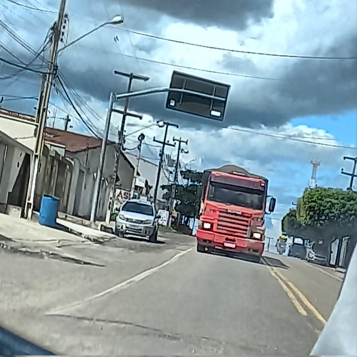 CarrosPodres's tweet photo. #Scania #Ford #Mercedesbenz #Volkwagen #Scania113 #FordF1000 #MB1113 #caminhaovolkswagen #Iguatu #Ceara #Brasil https://t.co/N64T1omtQi