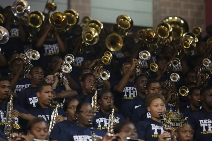 ALCollection's tweet photo. #YEAR17 I sponsored the best band @SU_HumanJukebox these exclusive #RespectThis T’s for the 1st #BOTB #CrunkFest in HTOWN. It was such an honor that I will always be grateful for. #TheNewCollegeFlava https://t.co/0DaRzOUkAK