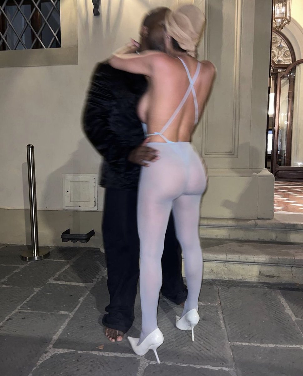 DondaTimes's tweet photo. Ye &amp; Bianca in Italy 🤍 https://t.co/7RPpiIFvWi