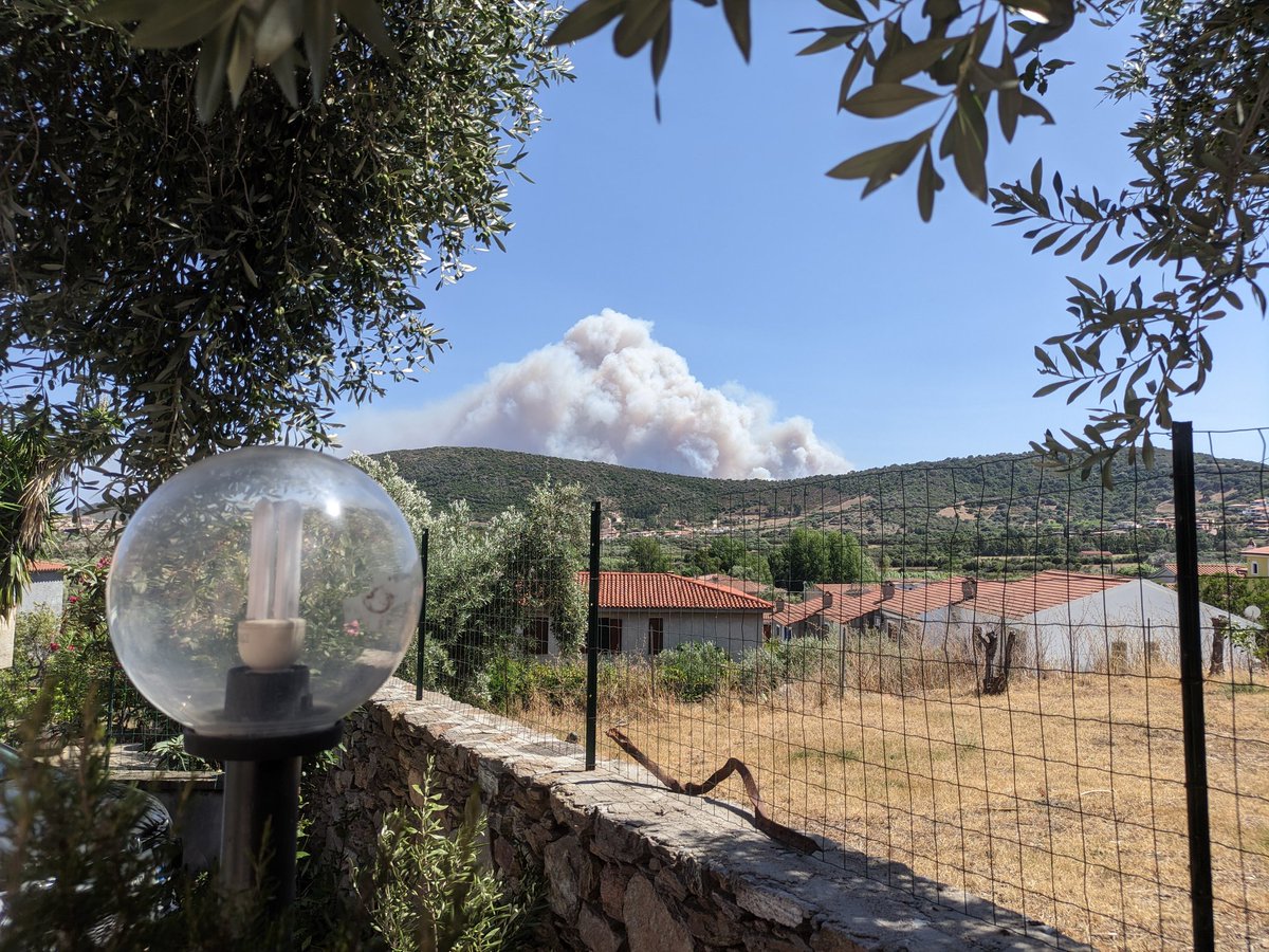dudducat's tweet photo. #incendio direzione Posada torpè https://t.co/irYIpfCY2N
