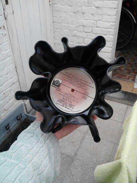 designdocument's tweet photo. Up-Cycled Vinyl Turned Into a Bowl/Ashtray https://t.co/h0FYgO0R3q