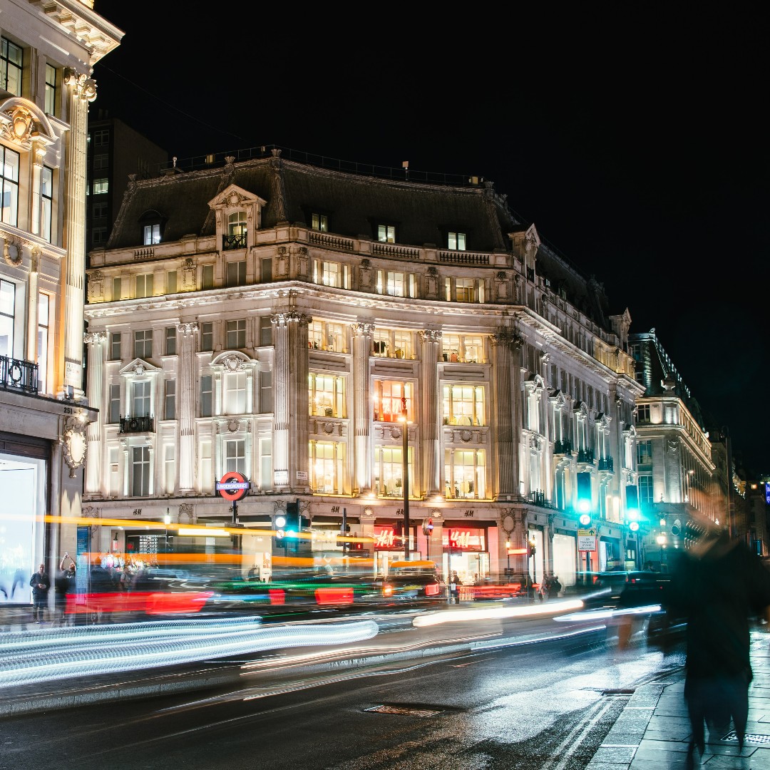 Applications for Meanwhile On: Oxford Street are now open 💻

We're inviting small, emerging brands to get a rent-free, 6-month residency on one the iconic shopping street, with a 70% reduction in business rates and more 🌃🛍️ 🛒 

Apply by 30 August 👇
lnkd.in/e9upwTej