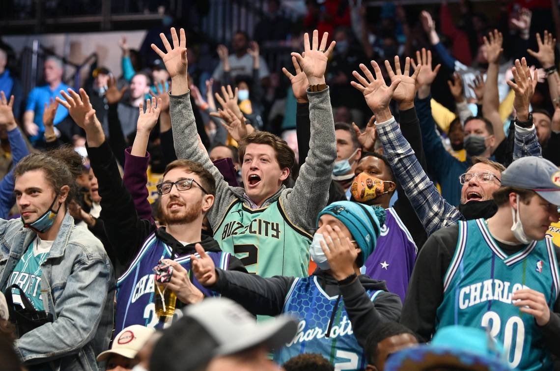 British_Buzz's tweet photo. ANNUAL HORNETS FAN SURVEY ✍️

I'm looking to hear from all Charlotte Hornets fans, please answer this multiple choice survey which takes under 2 minutes to complete. #Hornets #AllFly

https://t.co/5v6GUXkTnA https://t.co/9ZX1jRubMs