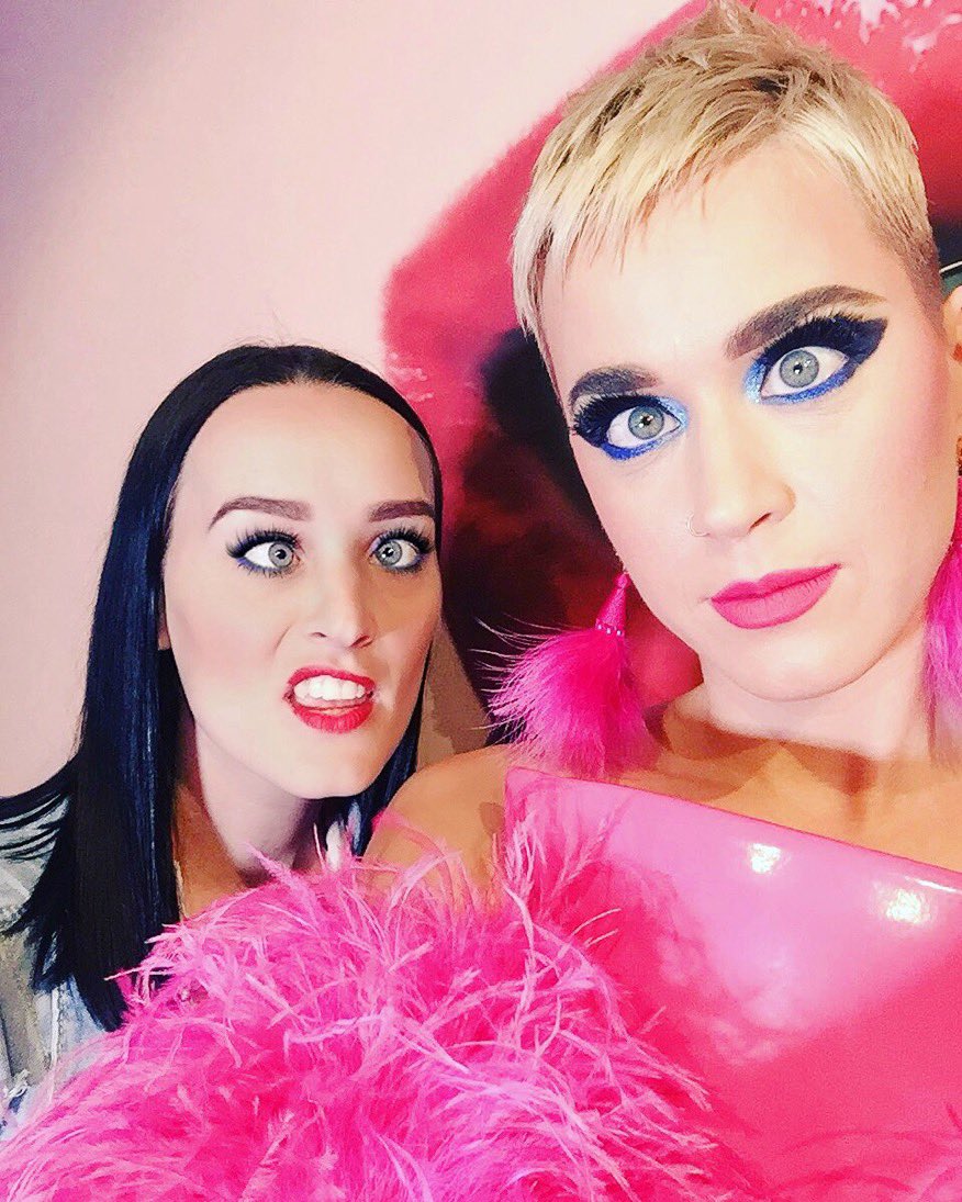 katyleftboob's tweet photo. @KxtysHeart ? https://t.co/0vsC4TqH35