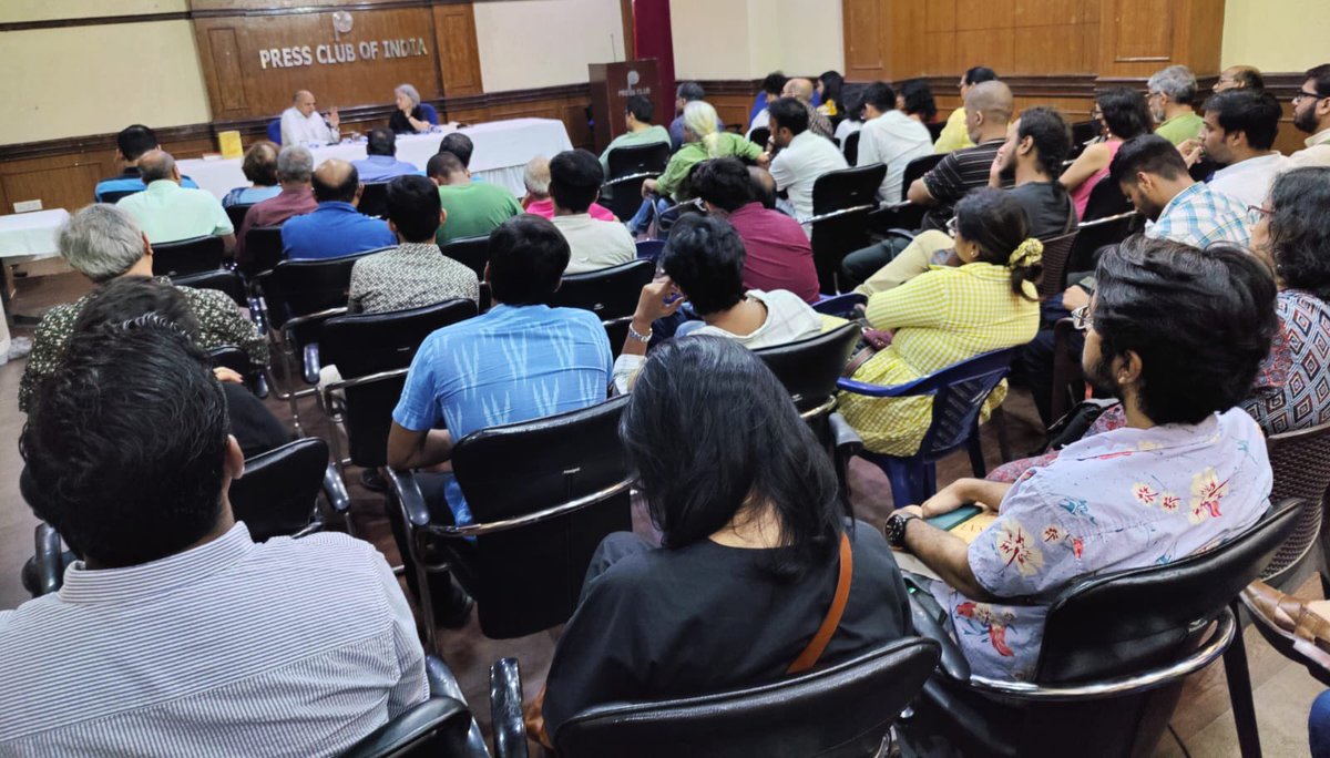 PCITweets's tweet photo. Prof GN Devy in conversation with Prof Peggy Mohan on ‘The Indians: Histories of a Civilisation’
#PCIConversations https://t.co/41rsmhmMS0