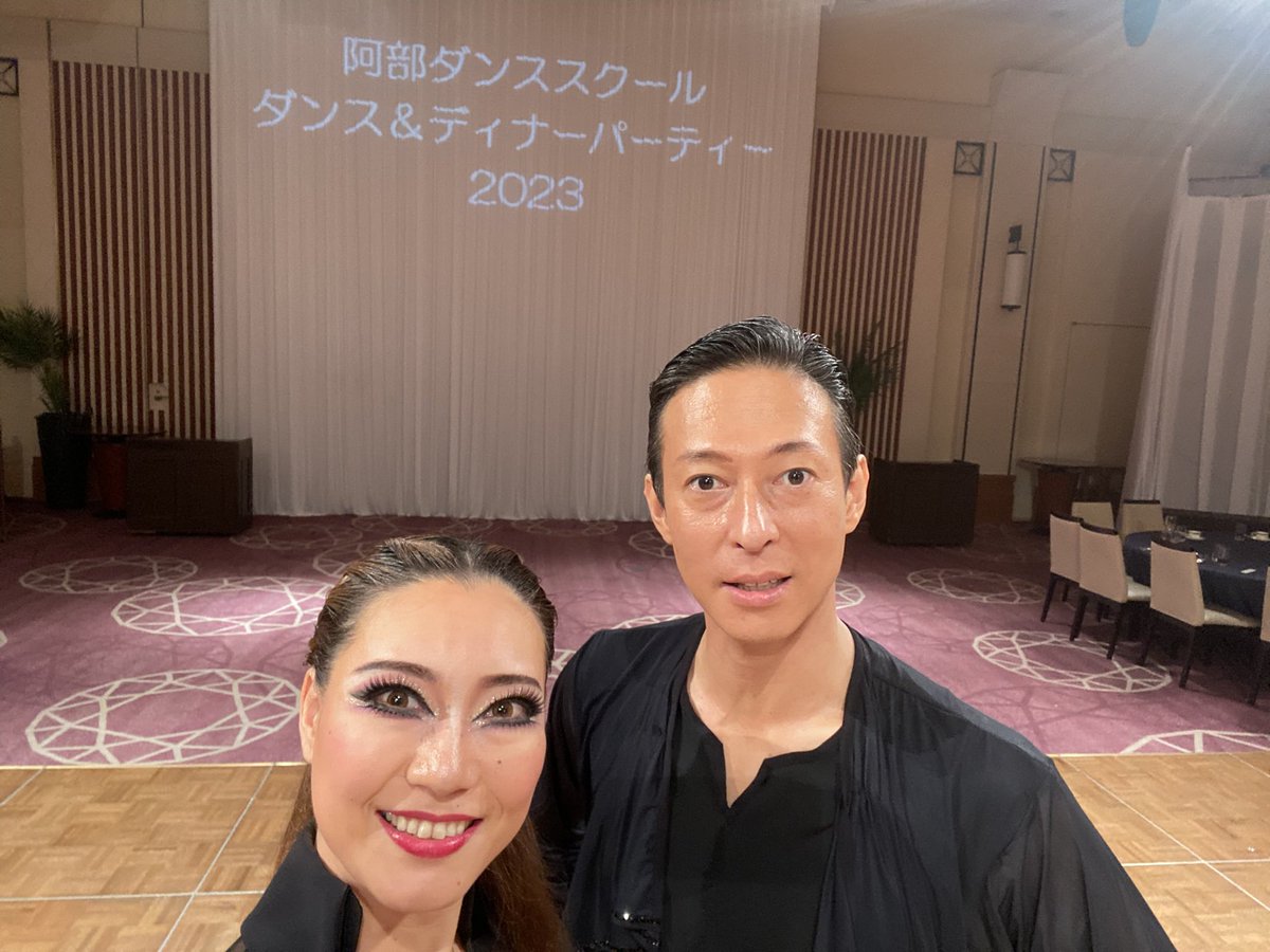 dance_w001's tweet photo. 7月は3週連続でパーティーに参加さていいただきました。
どのパーティーも大盛況で、お客様みなさんのはじける笑顔がとても印象的でした。マスクなしでイベントできるようになり、改めて嬉しく感じております。

８月も暑さに負けず、駆け抜けたいと思います！ https://t.co/PNTW2Acnk8
