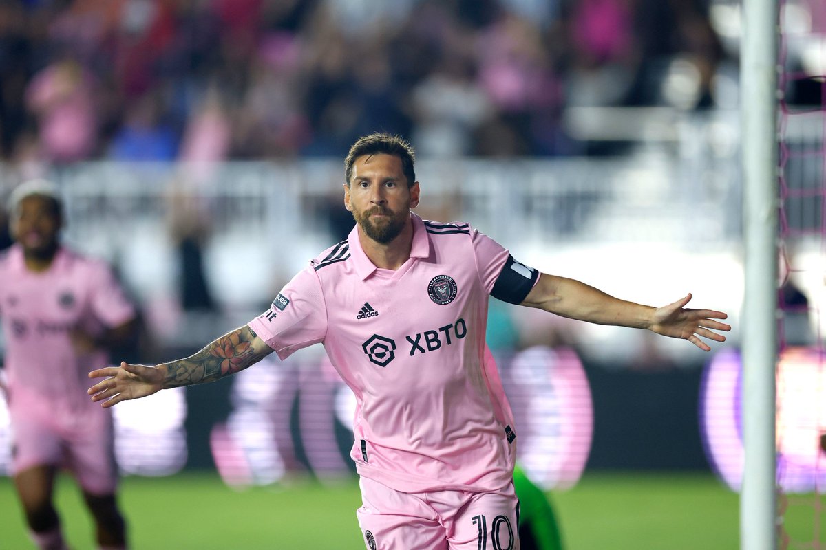 World Cup winner with two goals in the final, the only player in World Cup history to score a goal in the Round of 16, Quarter Finals, Semi Finals and Final, the Copa America and Finalissima champion, the Best Player in the World, Lionel Messi plays football today.