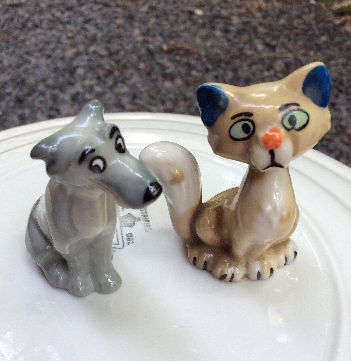 GothicGlass's tweet photo. CA$25.00
Vintage Wade Whimsies #dogs #cats figurines #Moviedogs #animatedmovies #wadesfigurines #lioncub #lion #leothelion๐ฆ #lionking #Miniatures available from Vintage Vigo on etsy #etsy #etsyvintage #etsyminiatures #etsyanimals #augustbirthday https://t.co/MH4Bt8FWes
