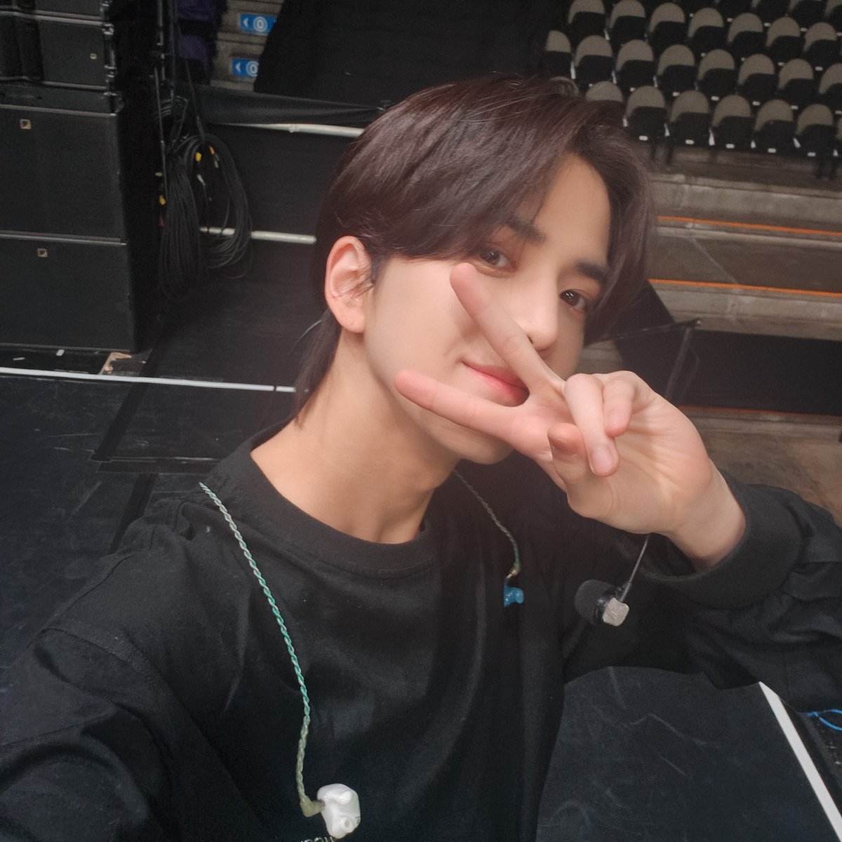 ( 영훈 ) 아시아투어 마지막까지 너무 행복한 순간이었어 고마워 더비 💙 많이 사랑해 ❤️