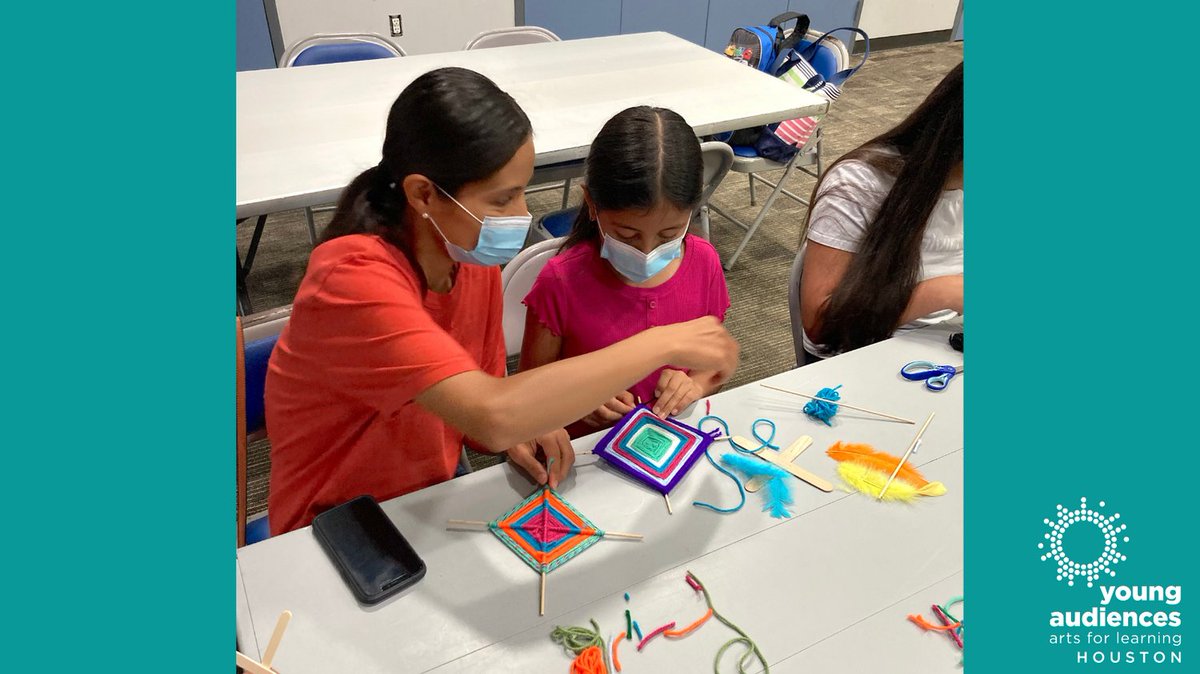 yahouston's tweet image. Visitors at Bayland Community Center had a great time learning about mandalas from Teaching Artist Cindy Ventura! They applied geometric principles to make their very own mandalas to take home.

Public programs: yahouston.org/public-perform…

#ArtsEd #ArtsForLearning #EveryChild