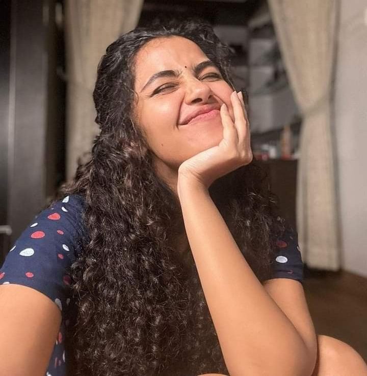 jillaqueen's tweet photo. பருகும் தேநீருக்குள்
 உருகும் சீனி #என்அவன்
#மதுவின்_கிறுக்கல் https://t.co/kj120xNBEC