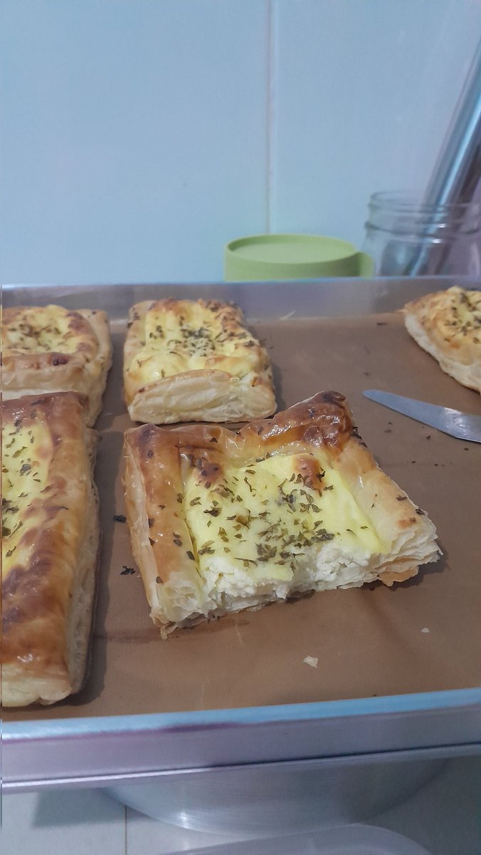 imyourhopech__'s tweet photo. Resep Savory / Sweet Cheese Pie 🧀

• a Thread https://t.co/WrJPRkQimQ