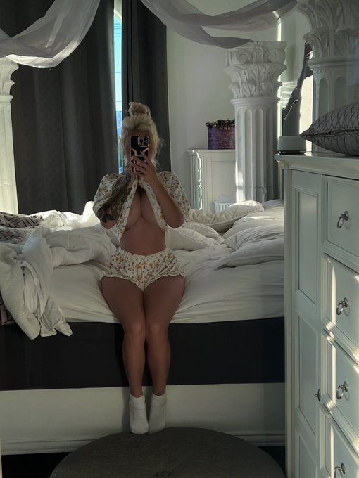 Good morning 🌞 https://t.co/JjaJYeBuFU