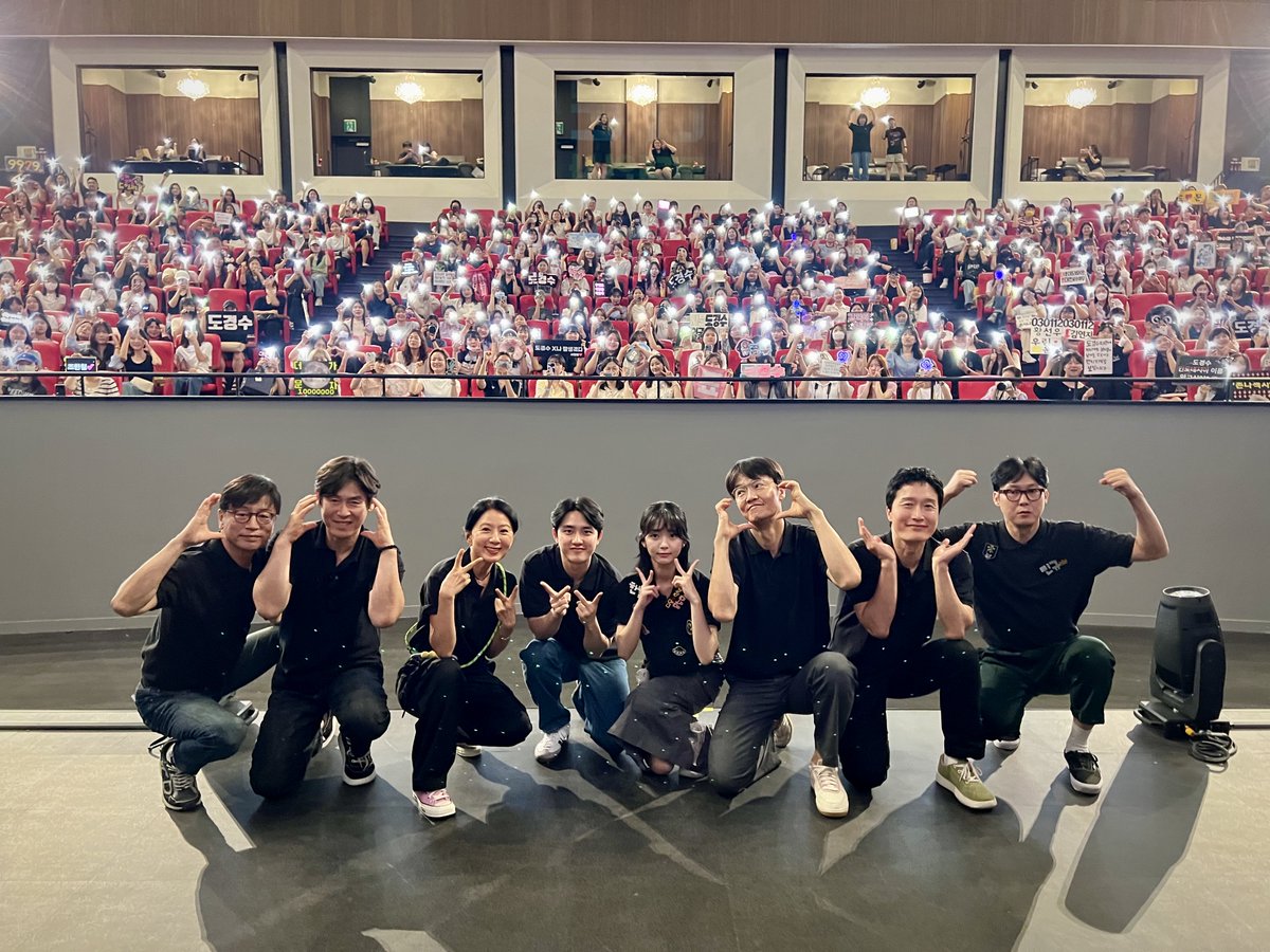 CJENMMOVIE's tweet photo. 폭염보다 뜨거운 '더문지기'의 사랑❤️‍🔥
Team <더 문> 서울 무대인사 PERFECT하게 완료!

돌아오는 주말 다시 만나요🫶

#더문 #themoon #김용화감독 #설경구 #도경수 #김희애 #박병은 #조한철 #최병모 #홍승희 #절찬상영중 #영화더문 #우주생존드라마 #우주영화 #올여름엔_달캉스 https://t.co/fsdLw7FVad