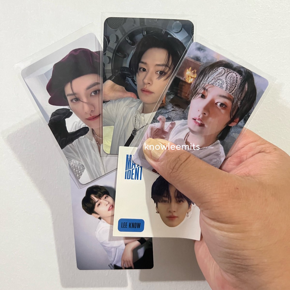knowleemits's tweet photo. ˚ ⋆ #knowmails ₍ ᐢ.ˬ.ᐢ₎˚୨💌୧ ,
halooo thank you @ohcarts for packing lee know safely. i finally have a copy of his 5star bandina pob 🩷 kilig din ako dun sa freebies hihi hope u get the pob you were looking for as well. 😌 #gotitfromohcarts https://t.co/v9nmypRvzD