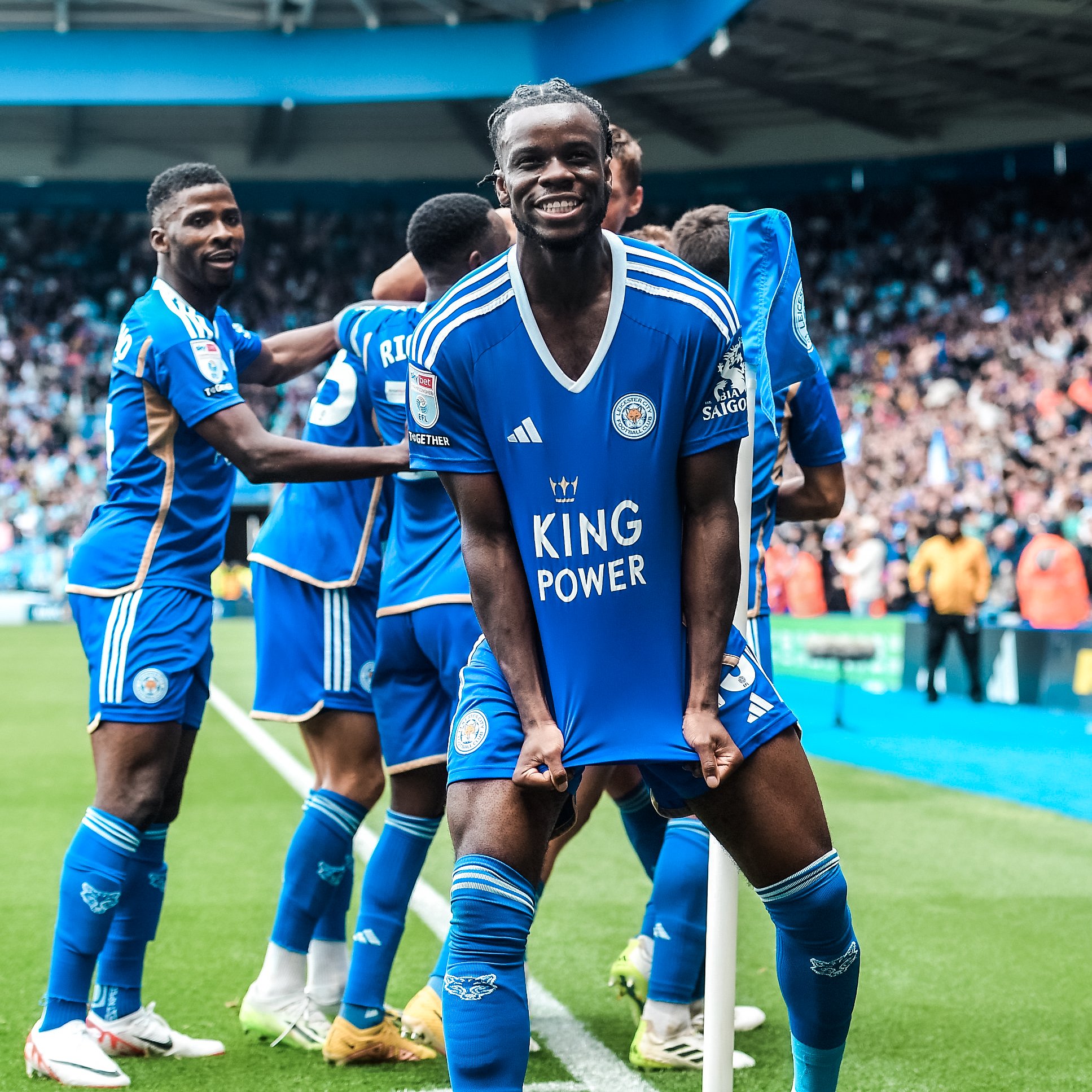 Stephy Mavididi celebrates after Kiernan Dewsbury-Hall's second goal. 