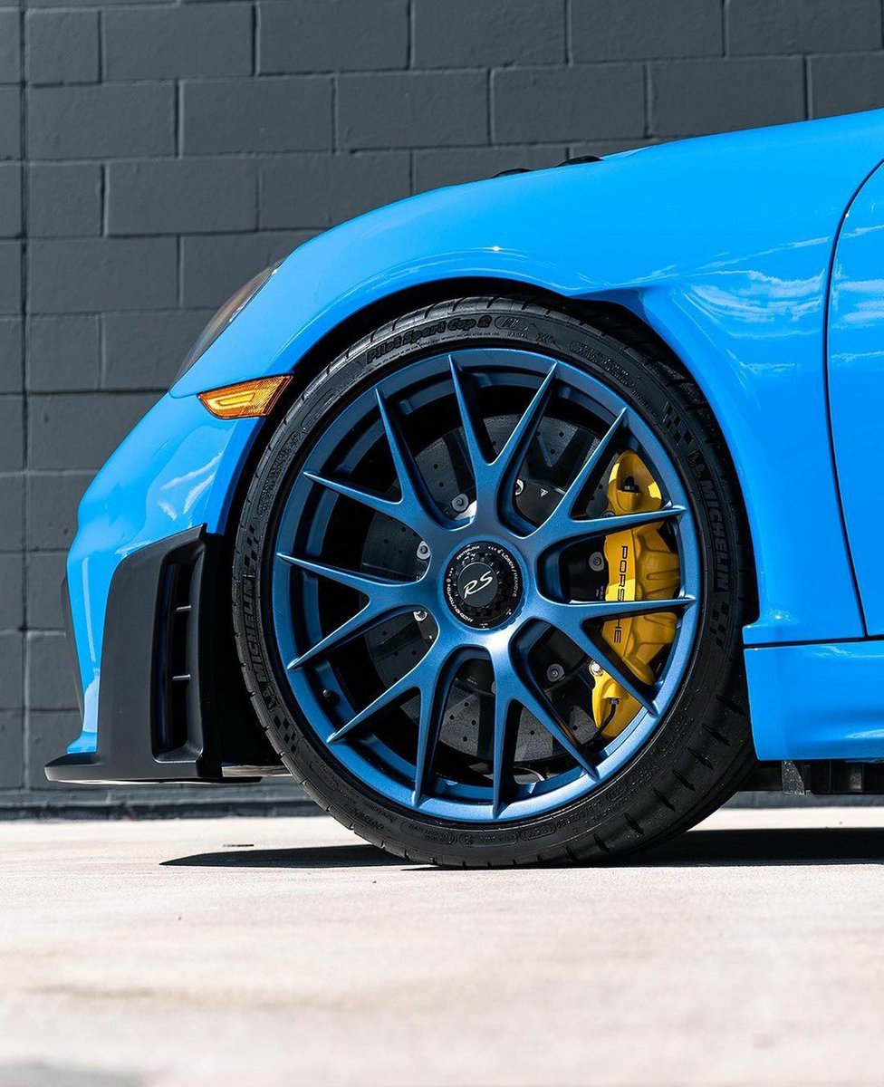 PorscheCIub's tweet photo. Shark Blue Cayman GT4 RS https://t.co/i5H9nBpWgo