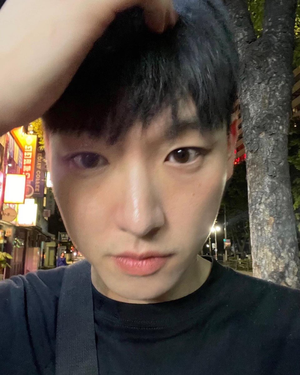 SF9_TOUR's tweet photo. 230801 인성

📍신전떡볶이 여의도점 앞
서울 영등포구 여의나루로 113 공작상가 2층 202호, 여의나루역1번출구에서 도보로 1분이요... 공작아파트 공작상가 2층에 위치~
https://t.co/R5nlrOWu5w

#SF9 #INSEONG #인성 #셒구투어  #인성투어 @SF9official https://t.co/iG2Y6bqjIQ