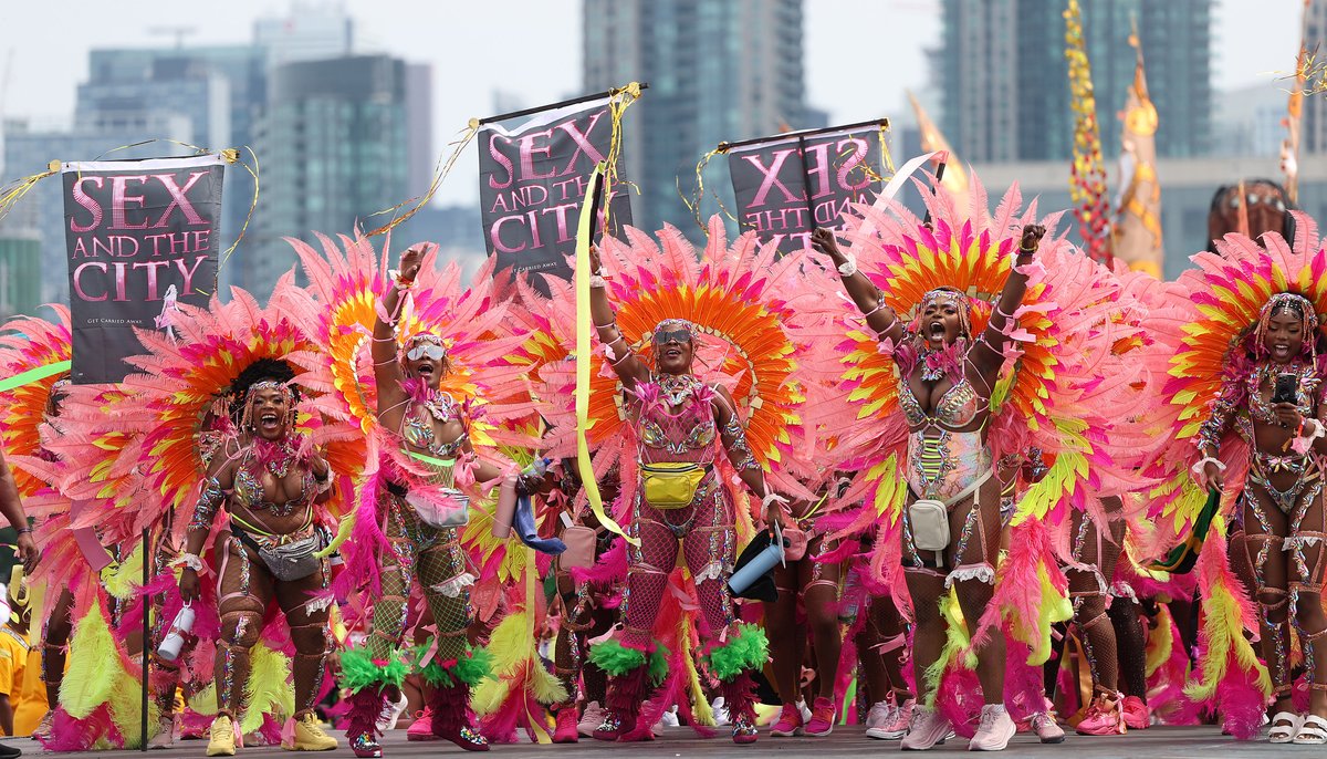 SteveRussell's tweet image. If you missed the Toronto Caribbean Carnival's Grand Parade yesterday that had the Mas Bands perform on the Canadian National Exhibition Grounds in Toronto, here a a couple more photos. #Caribana2023 #Caribana