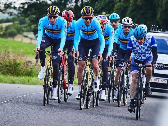 One of our own, out with the Belgians 😁 💙🤍💙