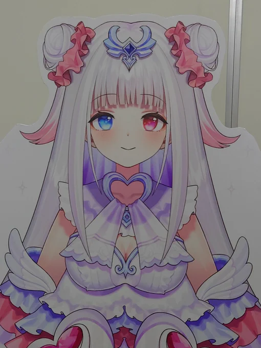 #大VTuber展 で #白羽ルリア さんのチラシいただいてアクキーも購入してきましたー!  いつもこっそり配信覗かせてもらってます