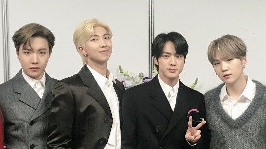 galleryofRM's tweet photo. 😭😭😭😭😭😭😭😭😭😭😭😭😭😭😭😭😭😭 https://t.co/DTaxTkKhPL