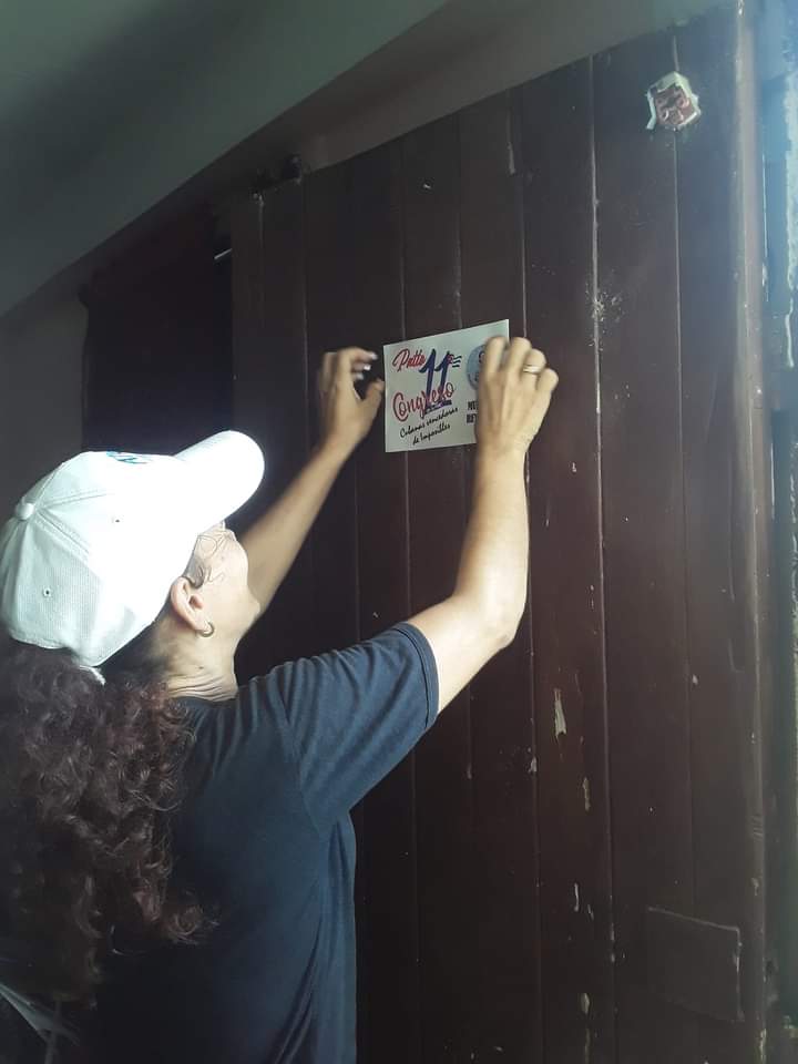 LisyIsla's tweet photo. Hasta la 🏠 de Hayde Pérez Mendoza y Alejandro Borrego Pérez llegó la #FMC,viven en el Consejo Popular Micro 70 con el orgullo de disfrutar de un patio cargadito de amor, esfuerzo y sacrificio familiar. #FMCIsla #MujeresEnRevolución #VencedorasDeImposibles
@aylinalvarezG https://t.co/992wOx6Ggl