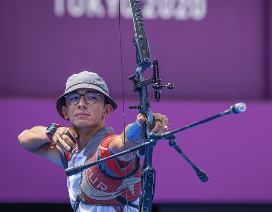 #SONDAKİKA Milli okçu Mete Gazoz Dünya şampiyonu oldu.