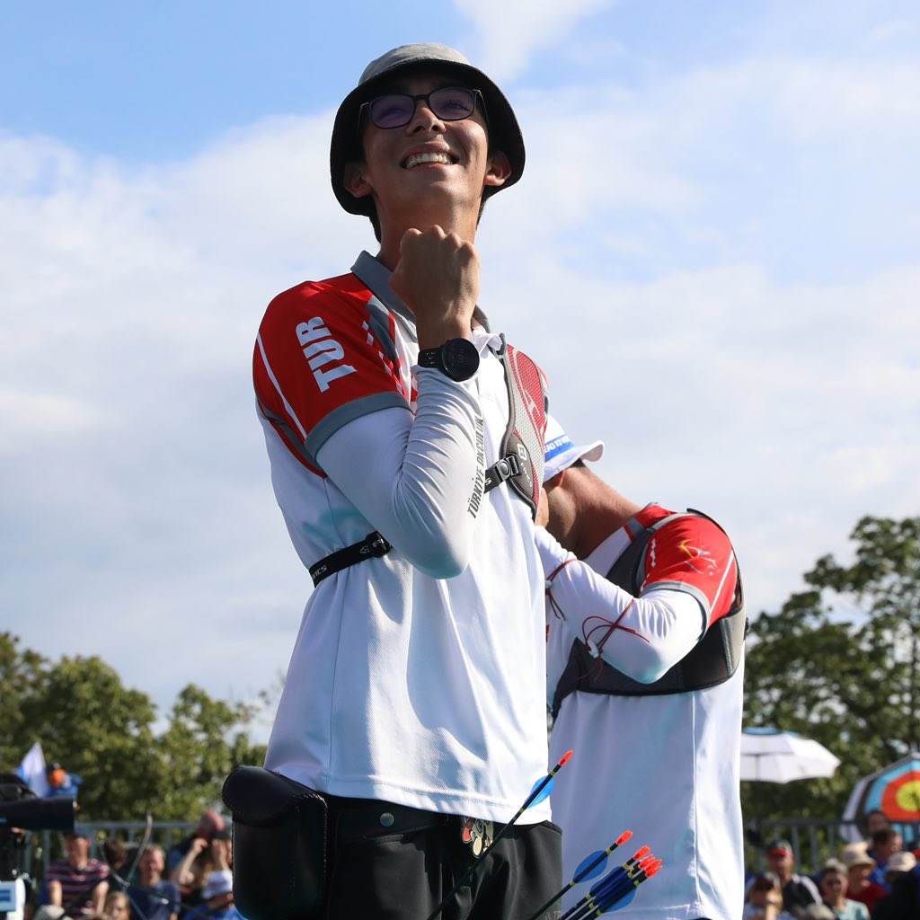 #SONDAKİKA

METE GAZOZ, DÜNYA ŞAMPİYONU! 🇹🇷