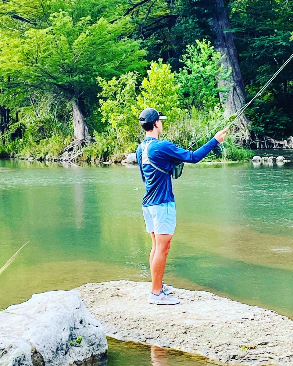 kerrihumble's tweet photo. 🙏🏼Grateful heart and counting blessings ❤️ Winning weekend…🏆 Got to watch the the 27’s ball out and cheer on #7 🏈, belly laughs in the hot tub with family, and ending it with quiet fly 🎣 time on the River! All was so good for my soul! #reptheshield🛡⚔️🏈 #family #flyfishing https://t.co/wworvQyORl
