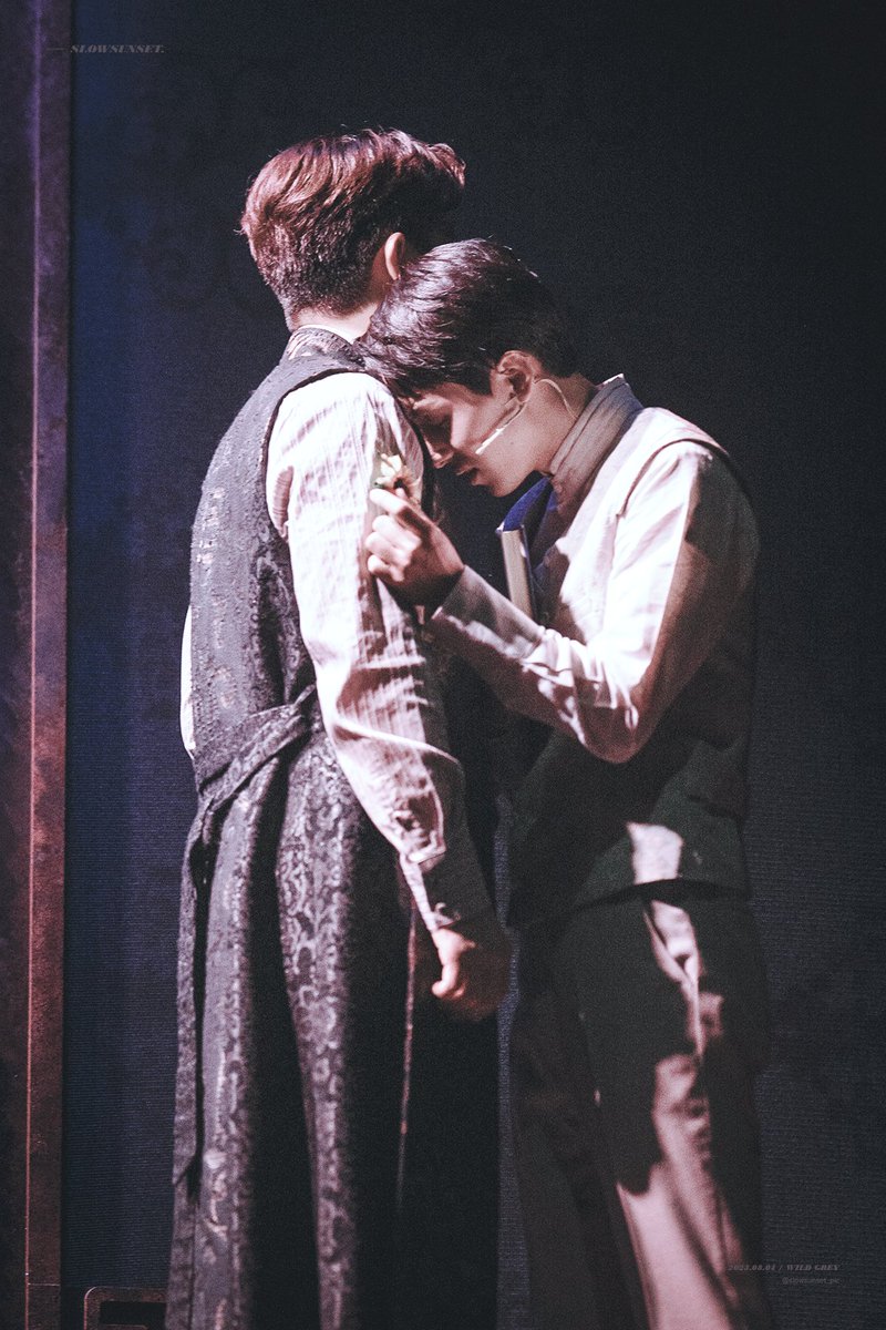 230804 뮤지컬 와일드 그레이 
스페셜 커튼콜 <초상화>  

내가 바라던 
행복한 도리안.

#와일드그레이 #박민성 #정휘