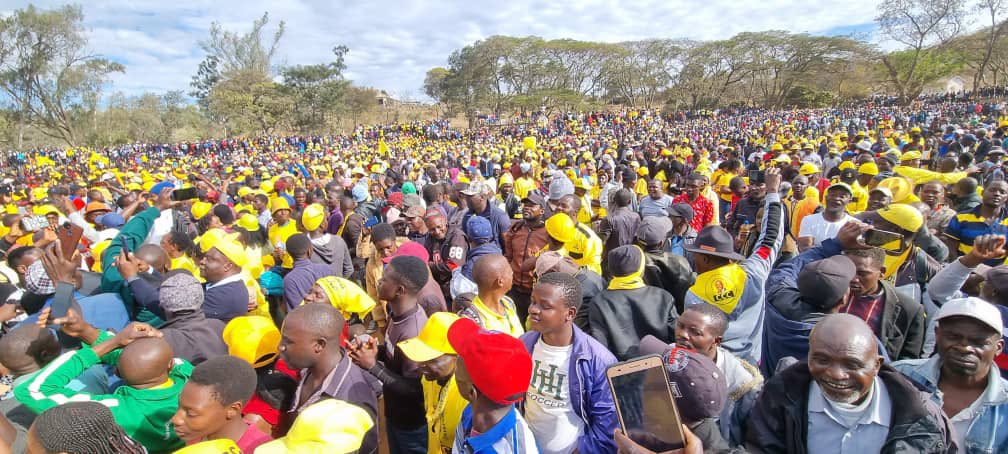 nelsonchamisa's tweet image. THANK YOU MUTARE. THANK YOU ZIMBABWE! We are the next government in Zimbabwe! Welcome to a New Great Zimbabwe!! #ForEveryone