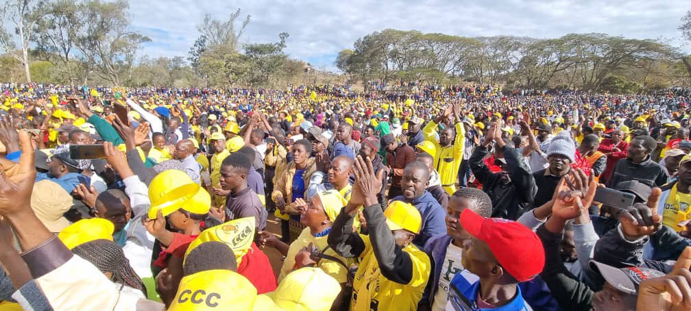 nelsonchamisa's tweet image. THANK YOU MUTARE. THANK YOU ZIMBABWE! We are the next government in Zimbabwe! Welcome to a New Great Zimbabwe!! #ForEveryone