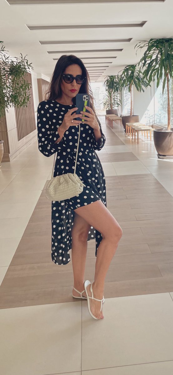 AbravanelSimone's tweet photo. Mais um dia de sol, amo vestido de bolinhas( eterno esses “pois”)🫛 https://t.co/yzbePxHU99